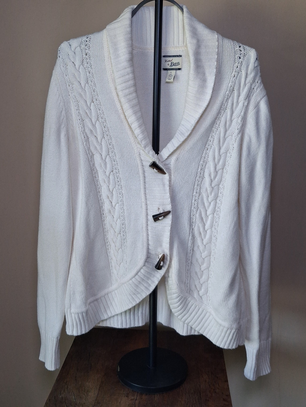 Bass GH Bass & Company White Shawl Collar Cardigan W/Toggle Buttons; Sz. L